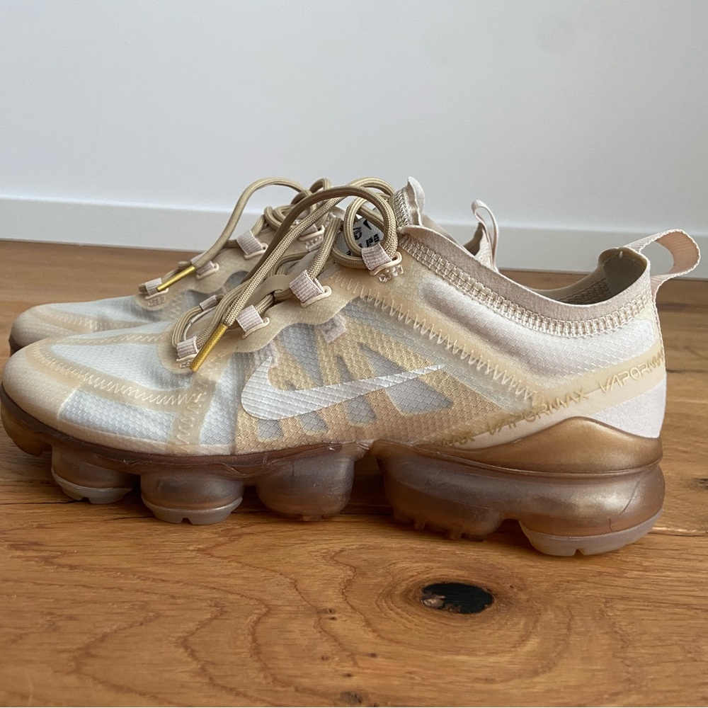 Nike Air VaporMax 2019
Cream Light Bone (Women's)